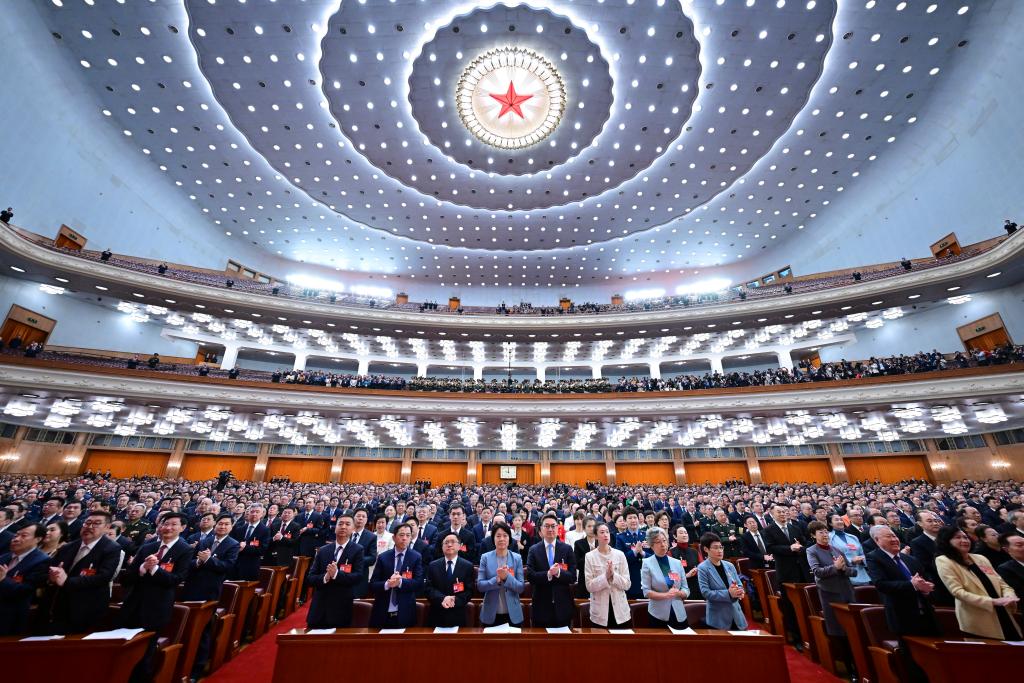 3月10日，中國人民政治協商會議第十四屆全國委員會第二次會議在北京人民大會堂舉行閉幕會。新華社記者 翟健嵐 攝